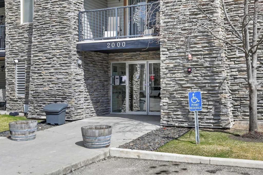2329, 8 Bridlecrest Drive SW, Calgary — photo 2 of 21