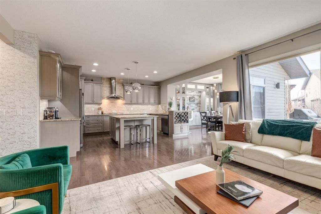45 Auburn Glen Court SE, Calgary — photo 4 of 49