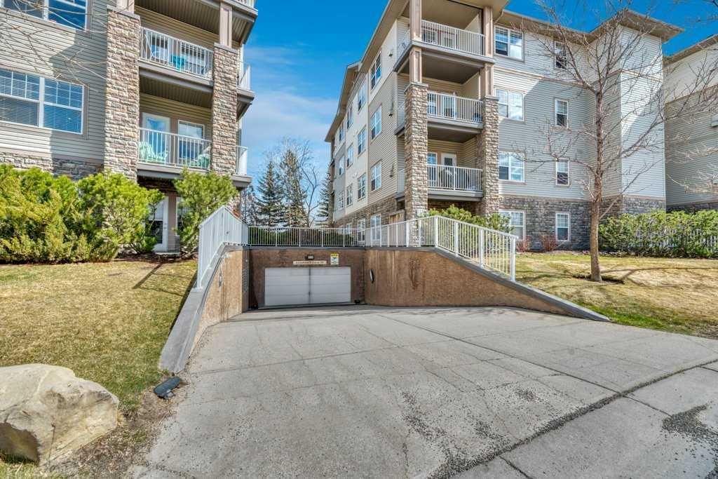 304, 1408 17 Street SE, Calgary — photo 2 of 40