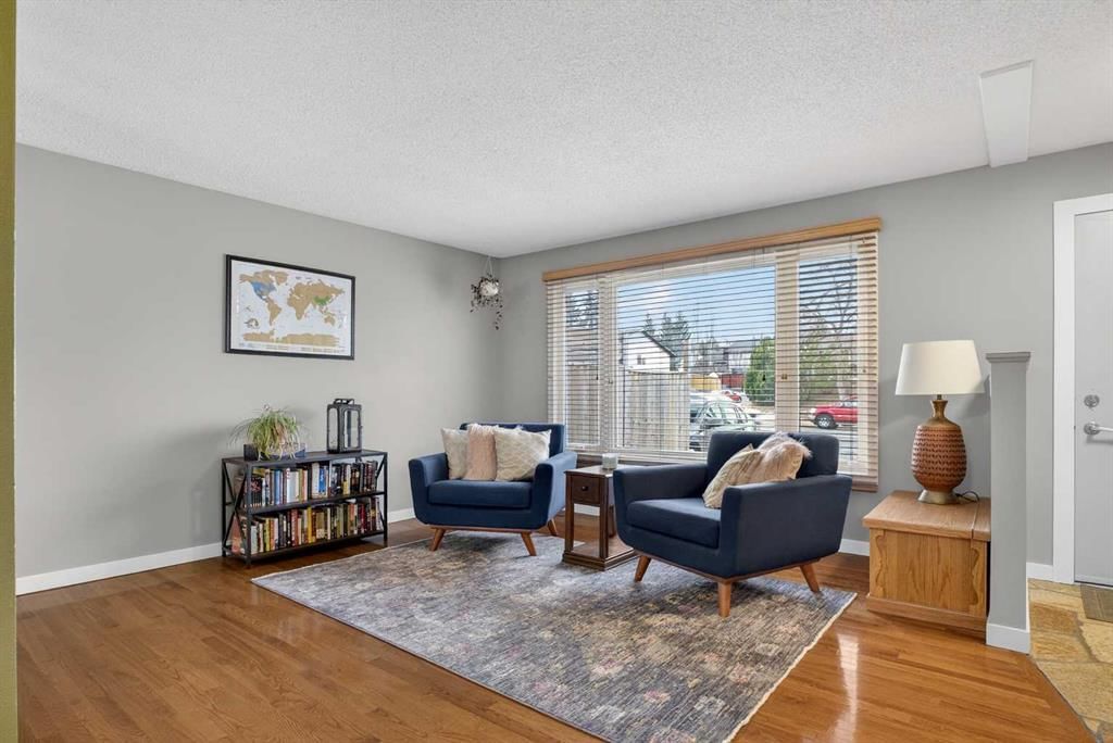 1480 Berkley Drive NW, Calgary — photo 2 of 39