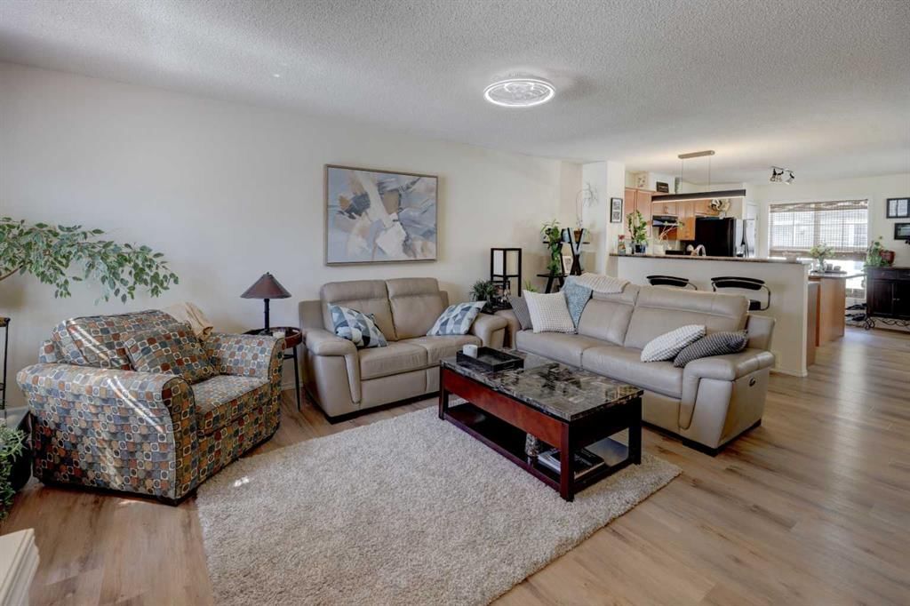 319 Toscana Gardens NW, Calgary — photo 2 of 38