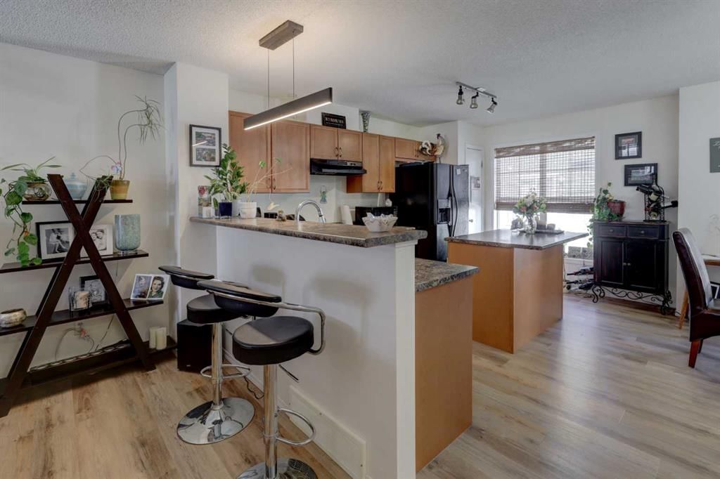 319 Toscana Gardens NW, Calgary — photo 5 of 38