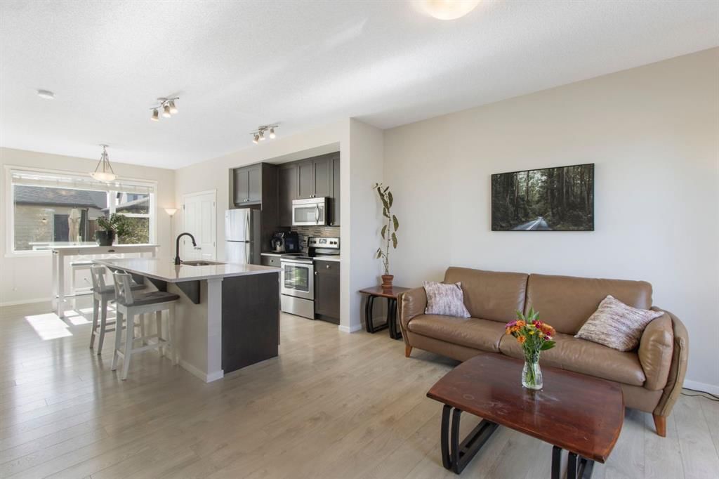 806 Walden Drive SE, Calgary — photo 4 of 50