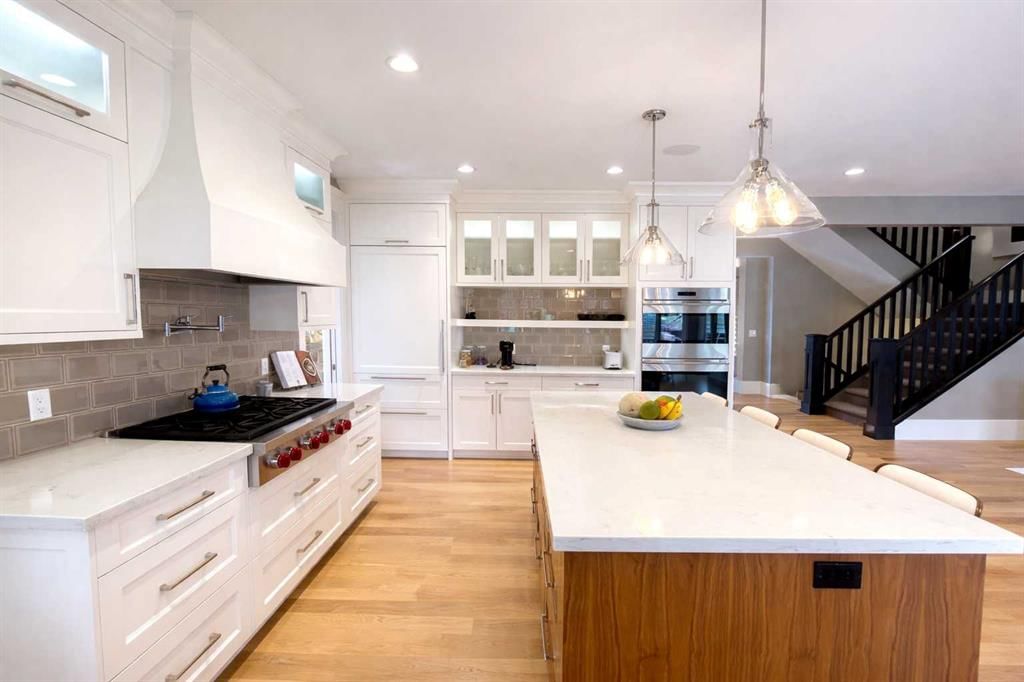 3803 11 Street SW, Calgary — photo 5 of 28