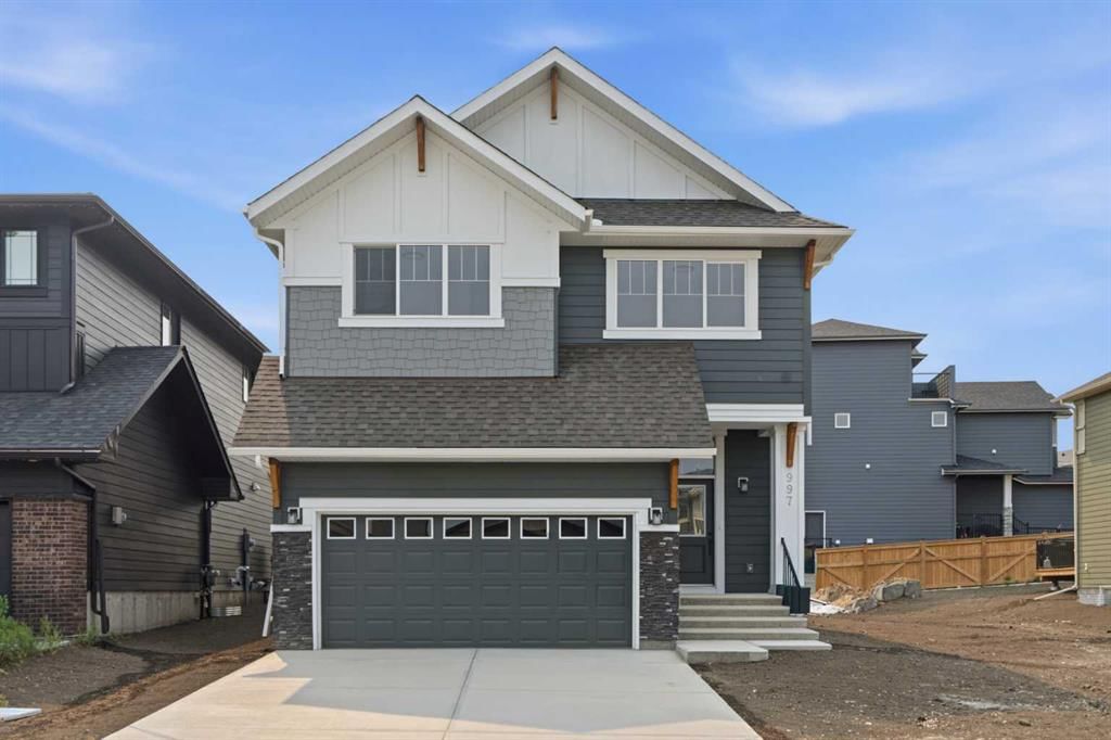 997 Alpine Drive SW, Calgary — main listing photo