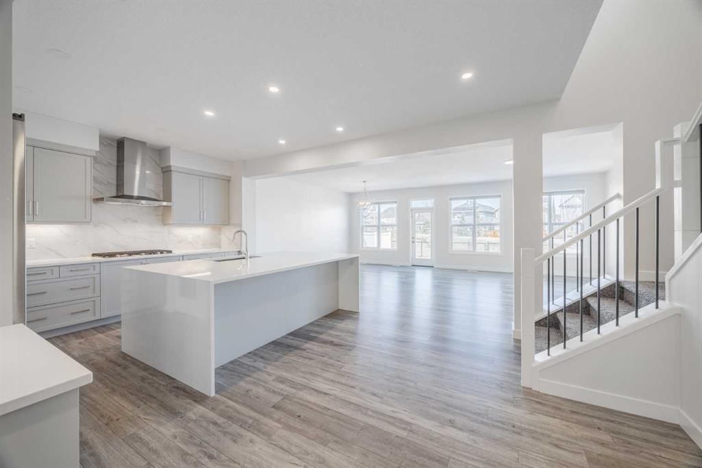 25 Legacy Glen Crescent SE, Calgary — photo 4 of 49