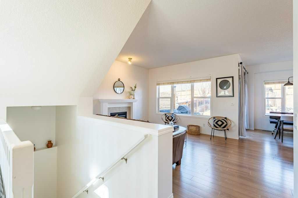 322 Rockyspring Circle NW, Calgary — photo 4 of 49