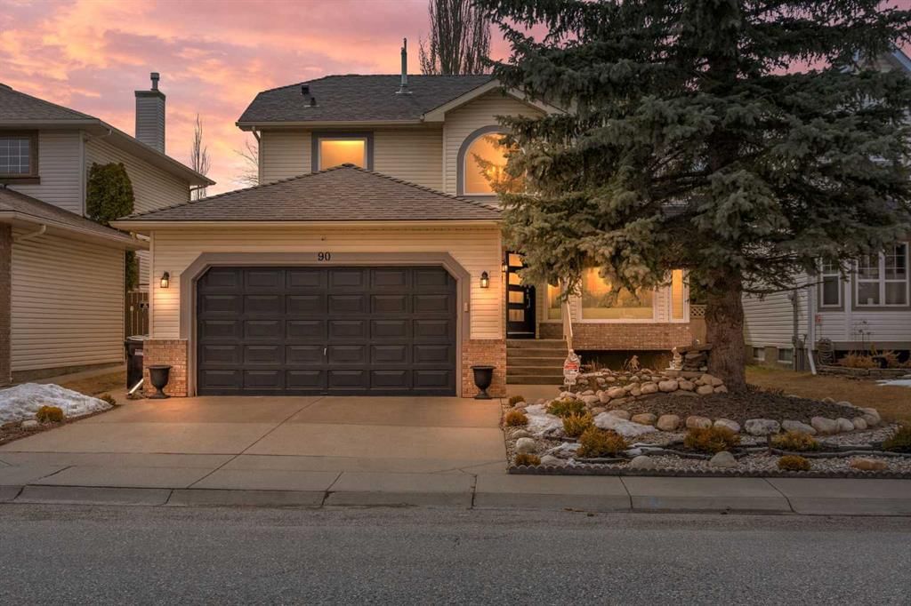 90 Riverview Circle SE, Calgary — photo 2 of 50