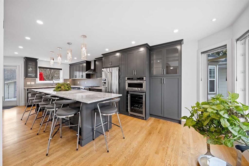 90 Riverview Circle SE, Calgary — photo 4 of 50