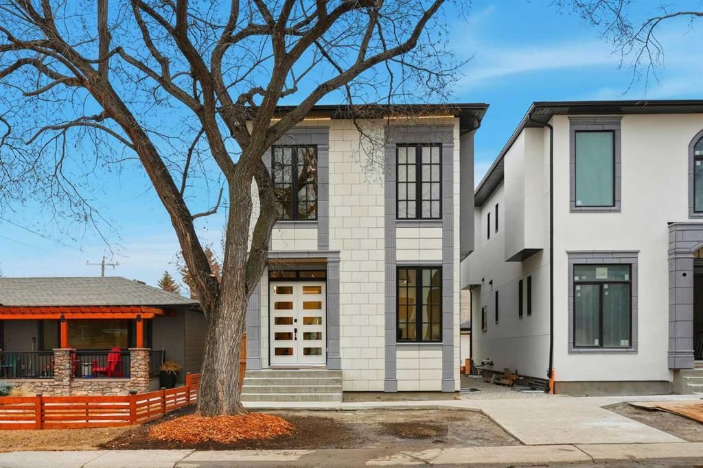 132 Lissington Drive SW, Calgary — main listing photo