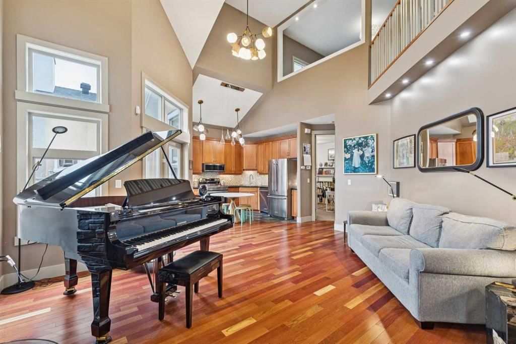 3009 Patricia Landing SW, Calgary — photo 2 of 23