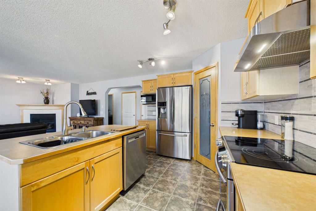 190 Brightonstone Bay SE, Calgary — photo 4 of 48