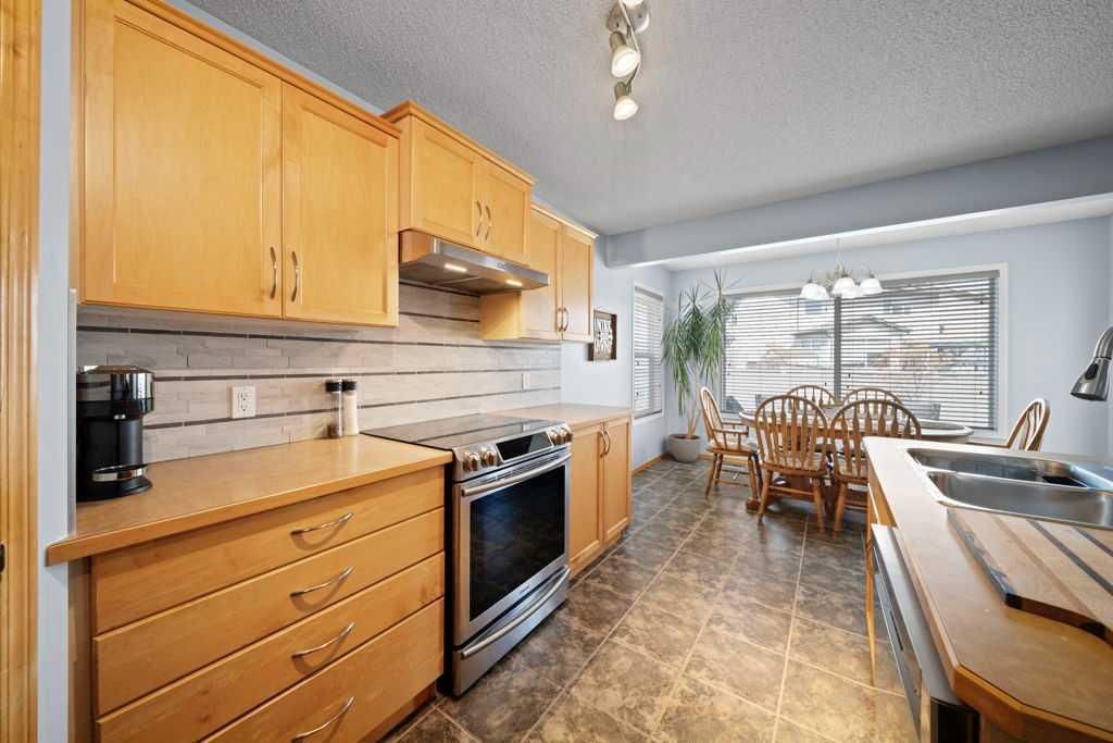 190 Brightonstone Bay SE, Calgary — photo 5 of 48