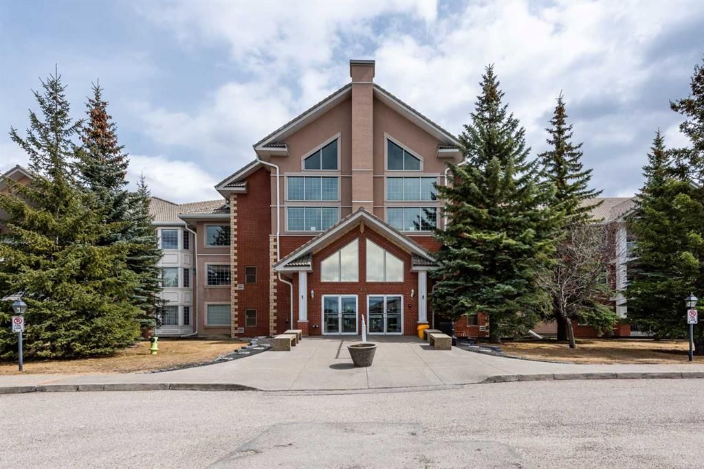 150, 6868 Sierra Morena Boulevard SW, Calgary — main listing photo