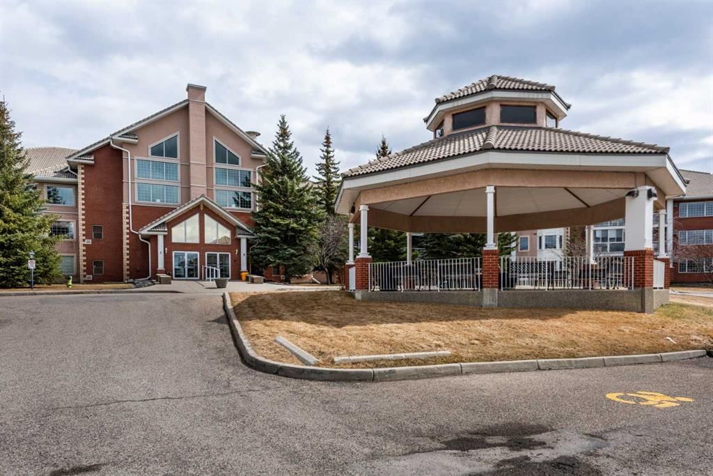 150, 6868 Sierra Morena Boulevard SW, Calgary — photo 2 of 49