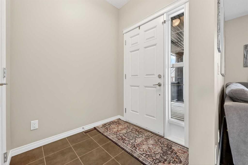 47 Copperpond Heights SE, Calgary — photo 2 of 46