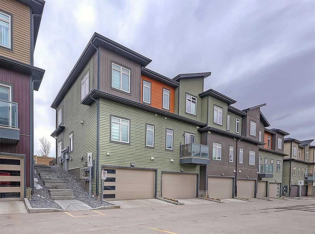 126 Sage Bluff Circle NW, Calgary — photo 2 of 31
