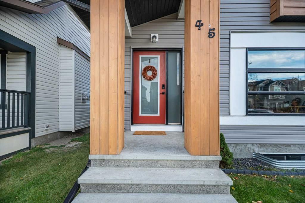 45 Copperpond Avenue SE, Calgary — photo 2 of 50