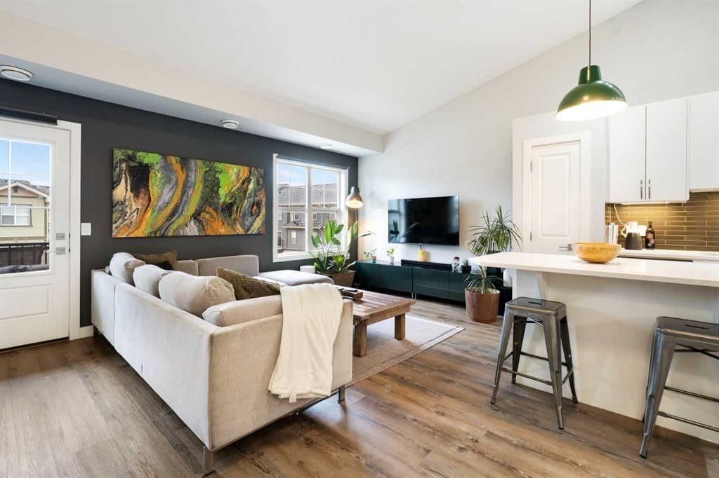 8 Evanscrest Gardens NW, Calgary — photo 4 of 27