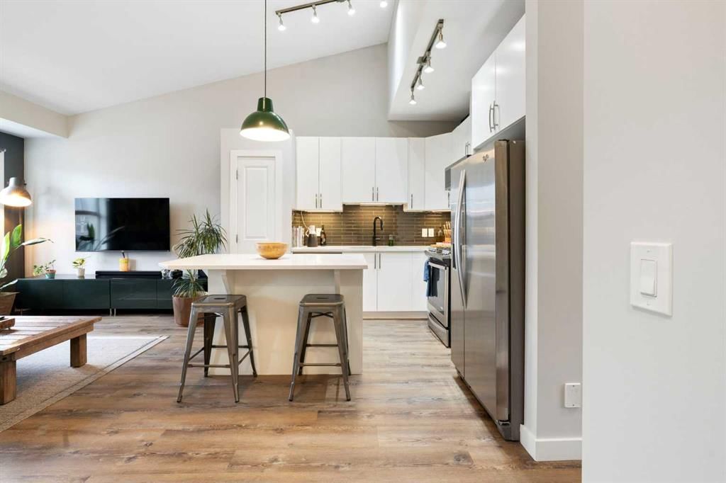 8 Evanscrest Gardens NW, Calgary — photo 5 of 27