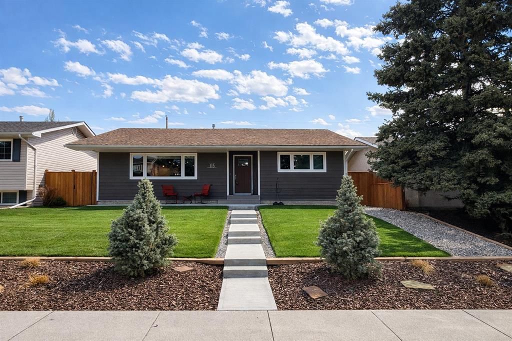 115 Lake Wasa Place SE, Calgary — photo 3 of 50