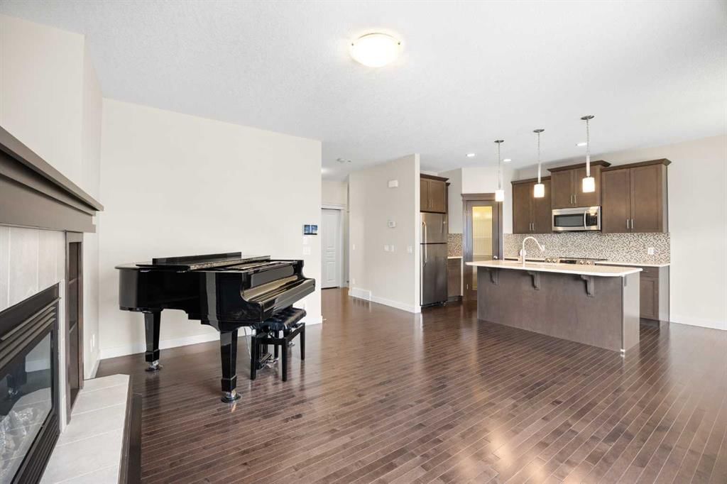 1139 Evanston Drive NW, Calgary — photo 5 of 35
