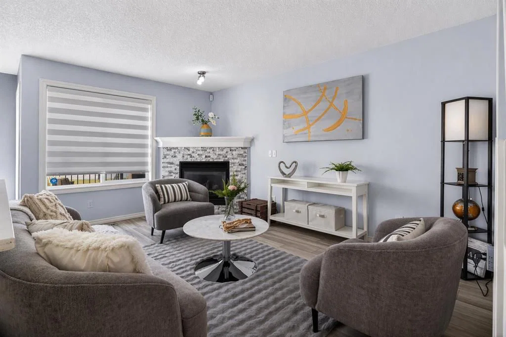 216 Royal Crest View NW, Calgary — photo 5 of 36
