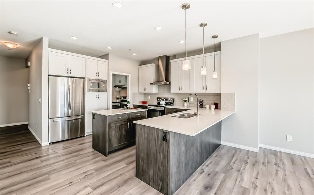 35 Lucas Terrace NW, Calgary — photo 4 of 47