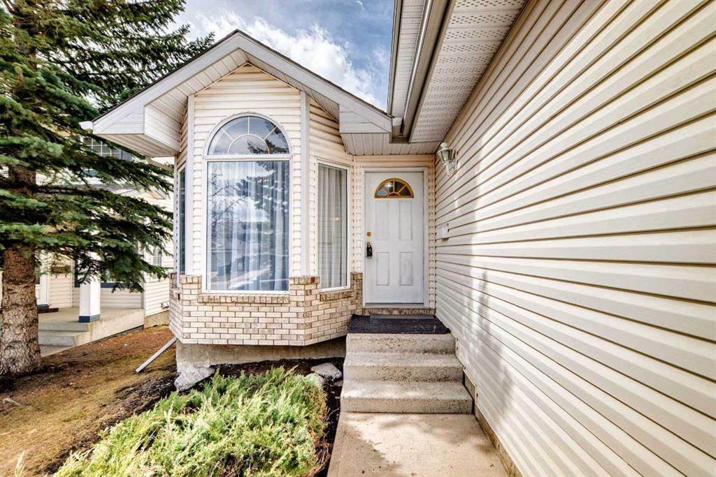 37 Arbour Wood Place NW, Calgary — photo 3 of 40
