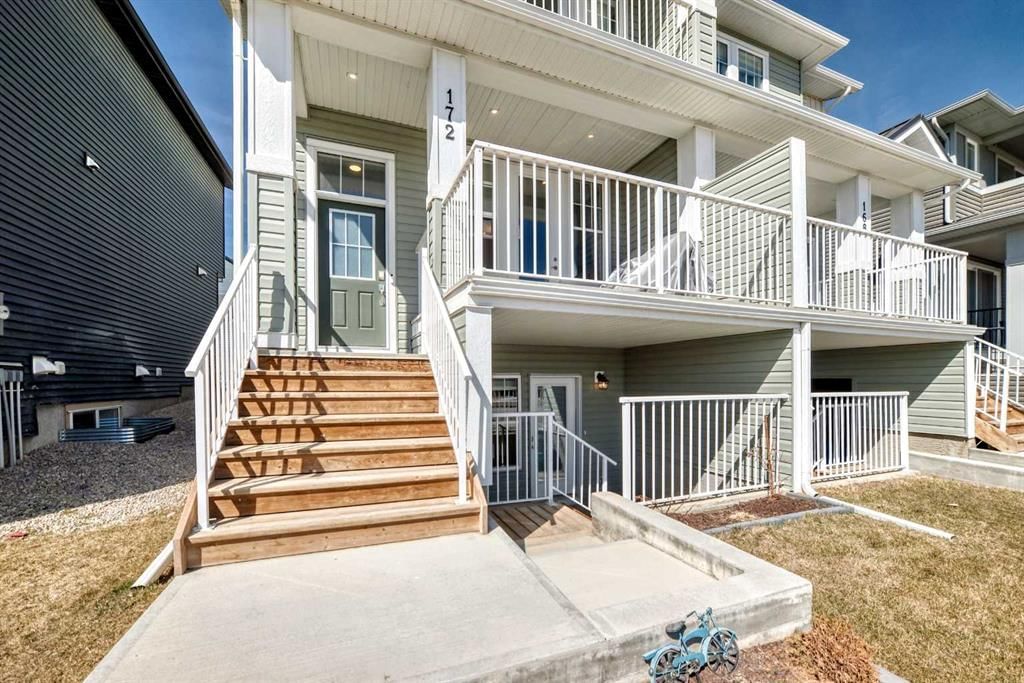 172 Rowmont Boulevard NW, Calgary — photo 2 of 50