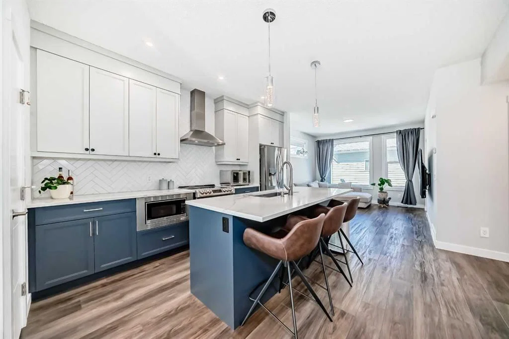 172 Rowmont Boulevard NW, Calgary — photo 3 of 50