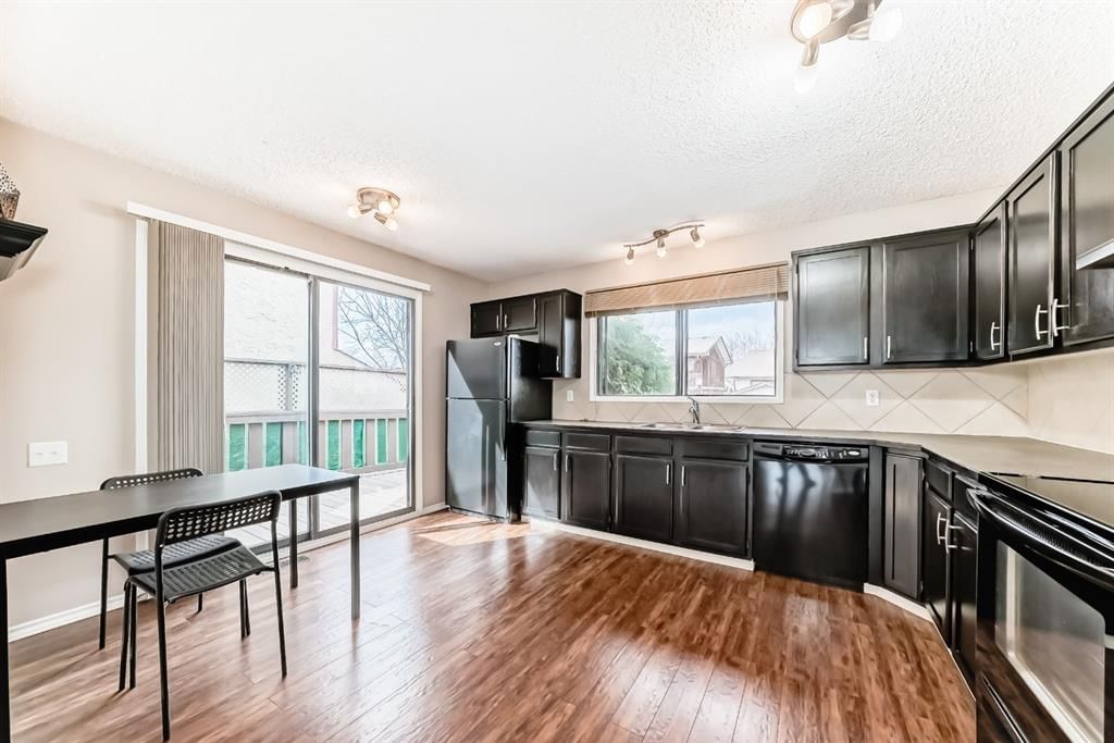 244 Whiteridge Place NE, Calgary — photo 2 of 16