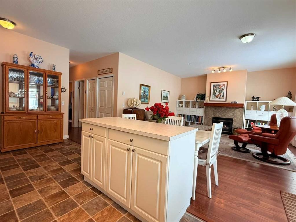 109, 2850 51 Street SW, Calgary — main listing photo