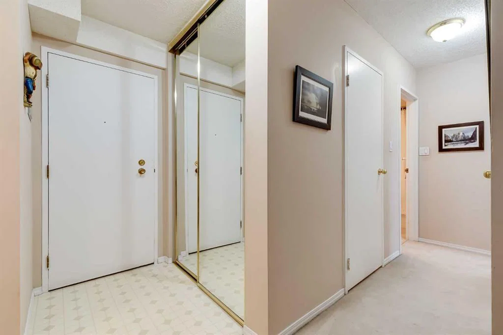708, 8948 Elbow Drive SW, Calgary — photo 2 of 23