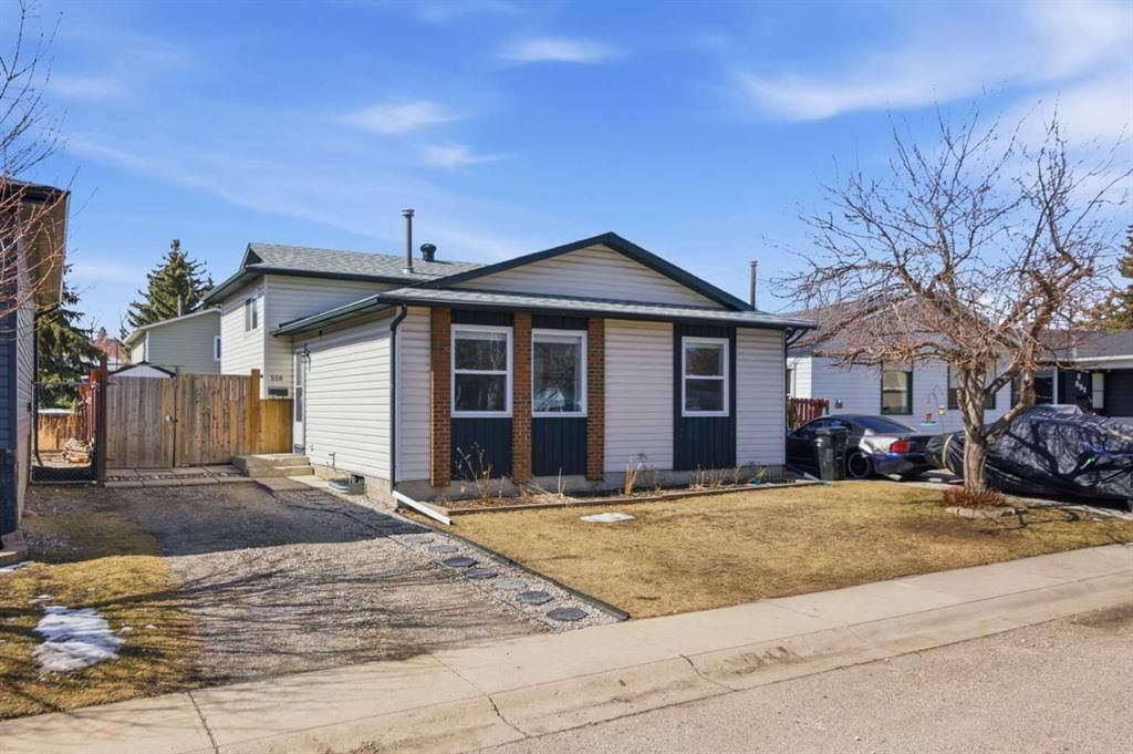 559 Deerpath Court SE, Calgary — photo 2 of 49