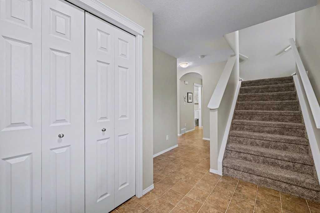 19 Copperfield Crescent SE, Calgary — photo 2 of 45