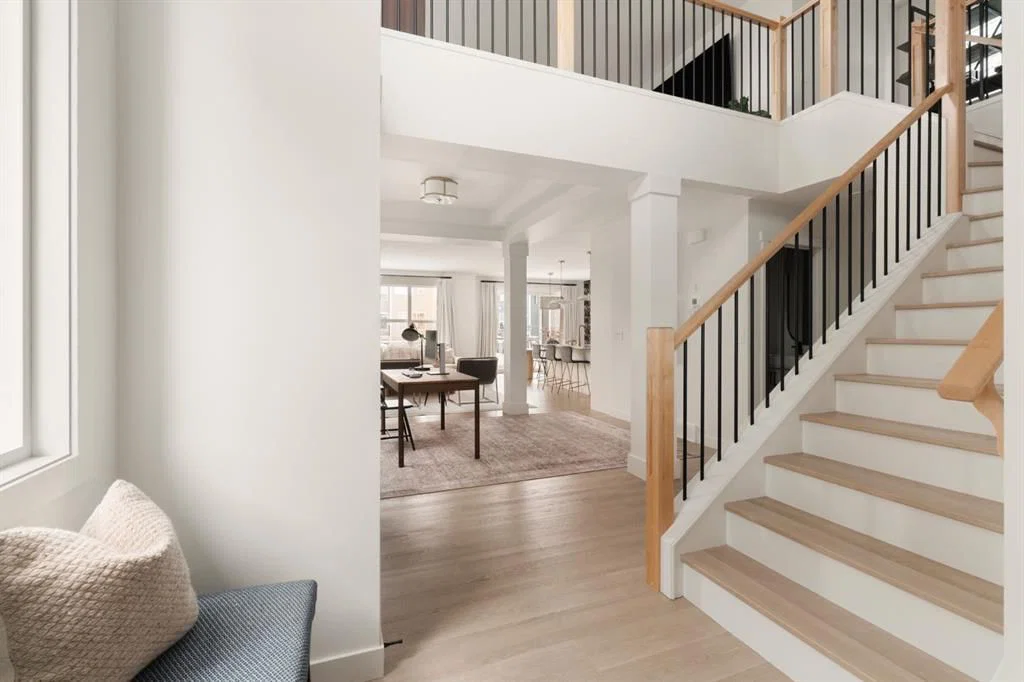 29 Cranbrook Park SE, Calgary — photo 2 of 50