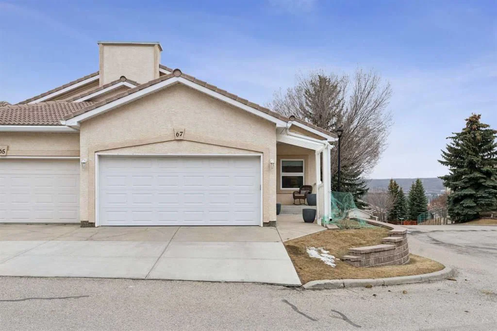 67 Scimitar Heath NW, Calgary — photo 2 of 40