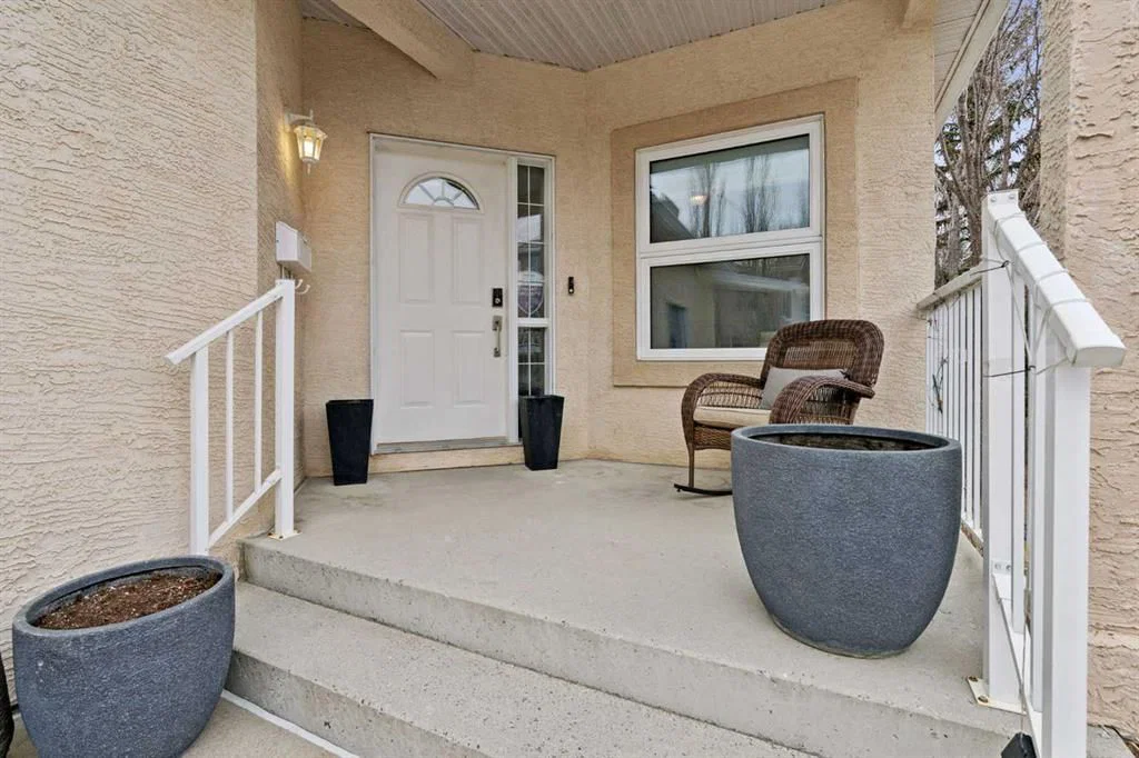 67 Scimitar Heath NW, Calgary — photo 3 of 40