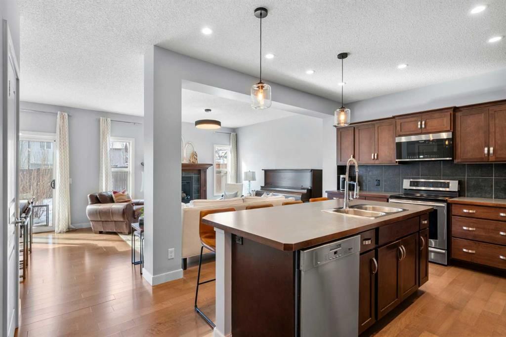 9 Sage Valley Park NW, Calgary — photo 5 of 50