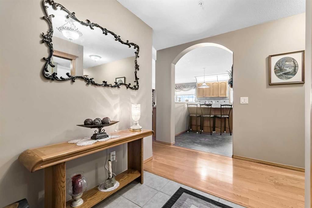 231, 728 Country Hills Road NW, Calgary — photo 3 of 28