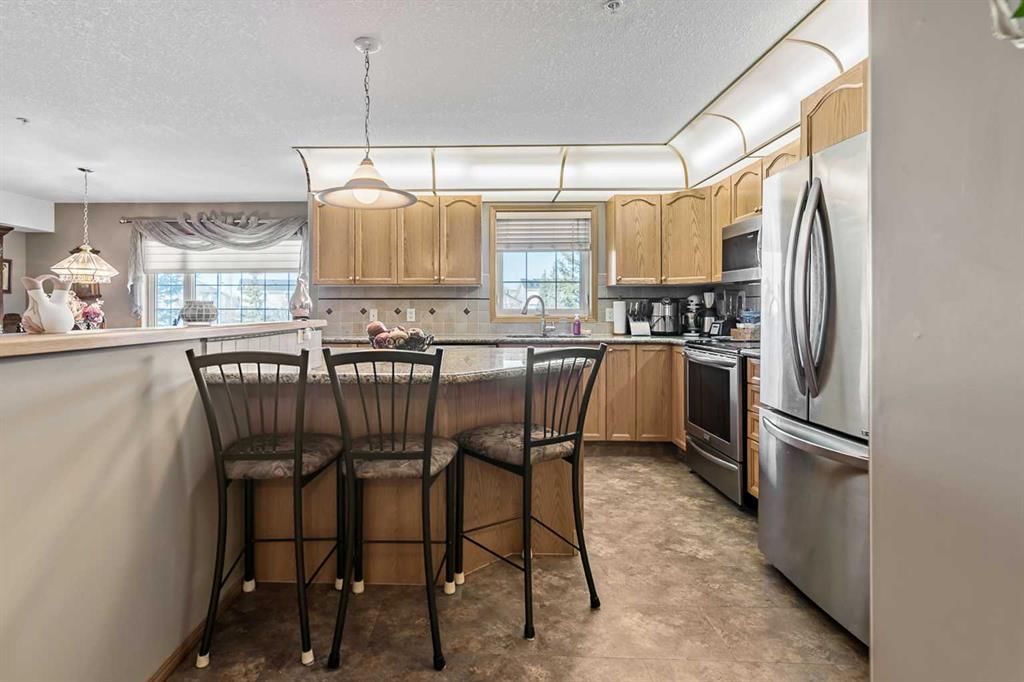 231, 728 Country Hills Road NW, Calgary — photo 5 of 28