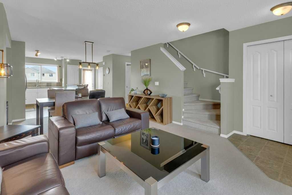 47 Cramond Green SE, Calgary — photo 5 of 30