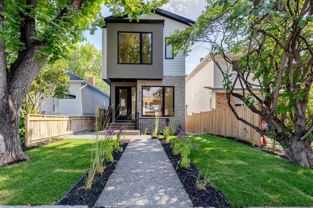 2309 21 Avenue SW, Calgary — photo 2 of 42