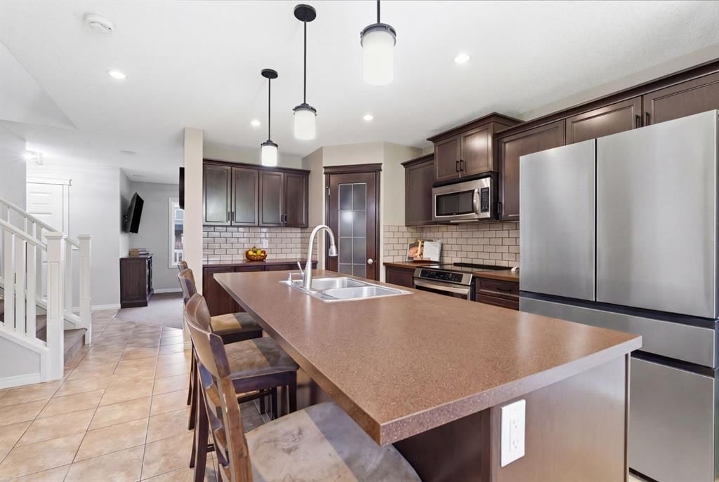 155 Copperpond Road SE, Calgary — photo 4 of 30