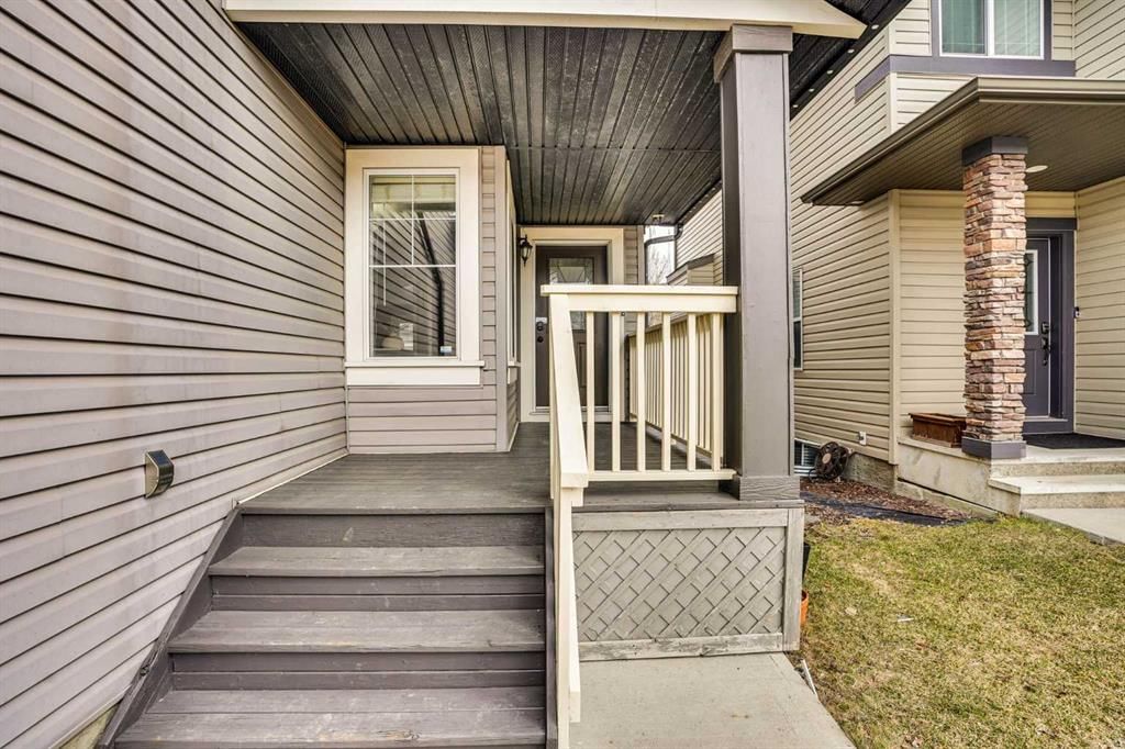 274 Everoak Drive SW, Calgary — photo 3 of 47