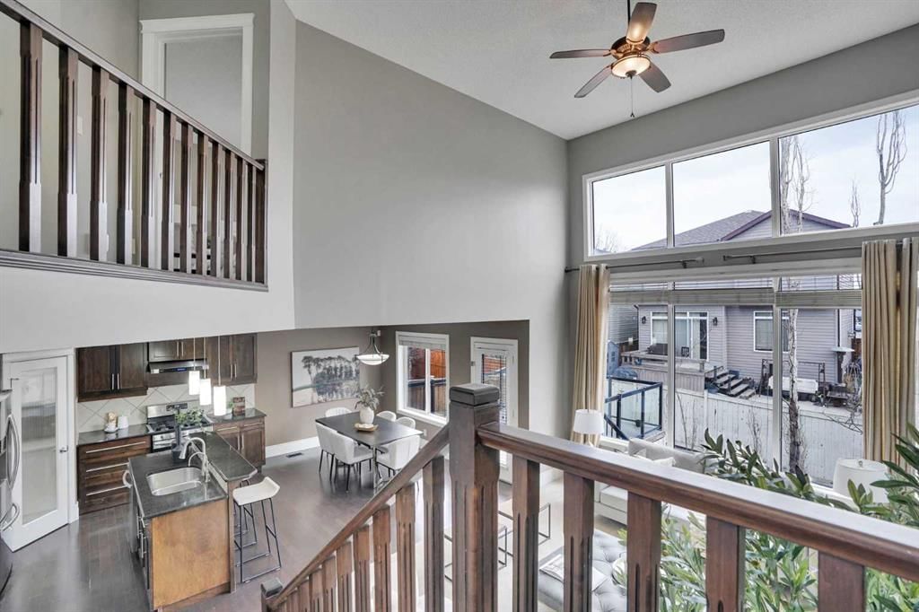 274 Everoak Drive SW, Calgary — photo 5 of 47