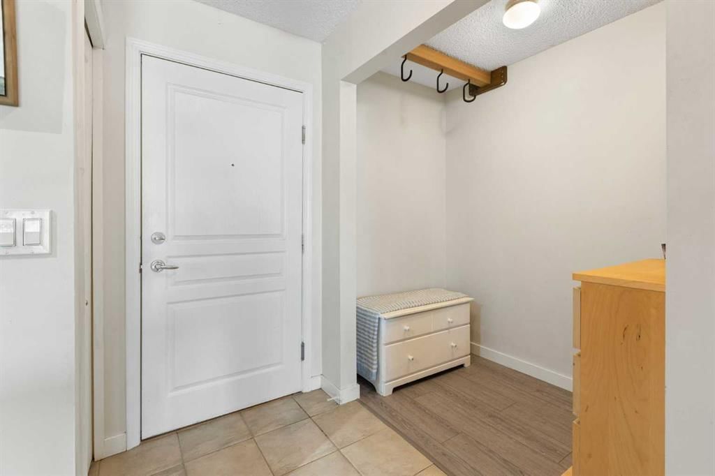129, 22 Richard Place SW, Calgary — photo 5 of 37