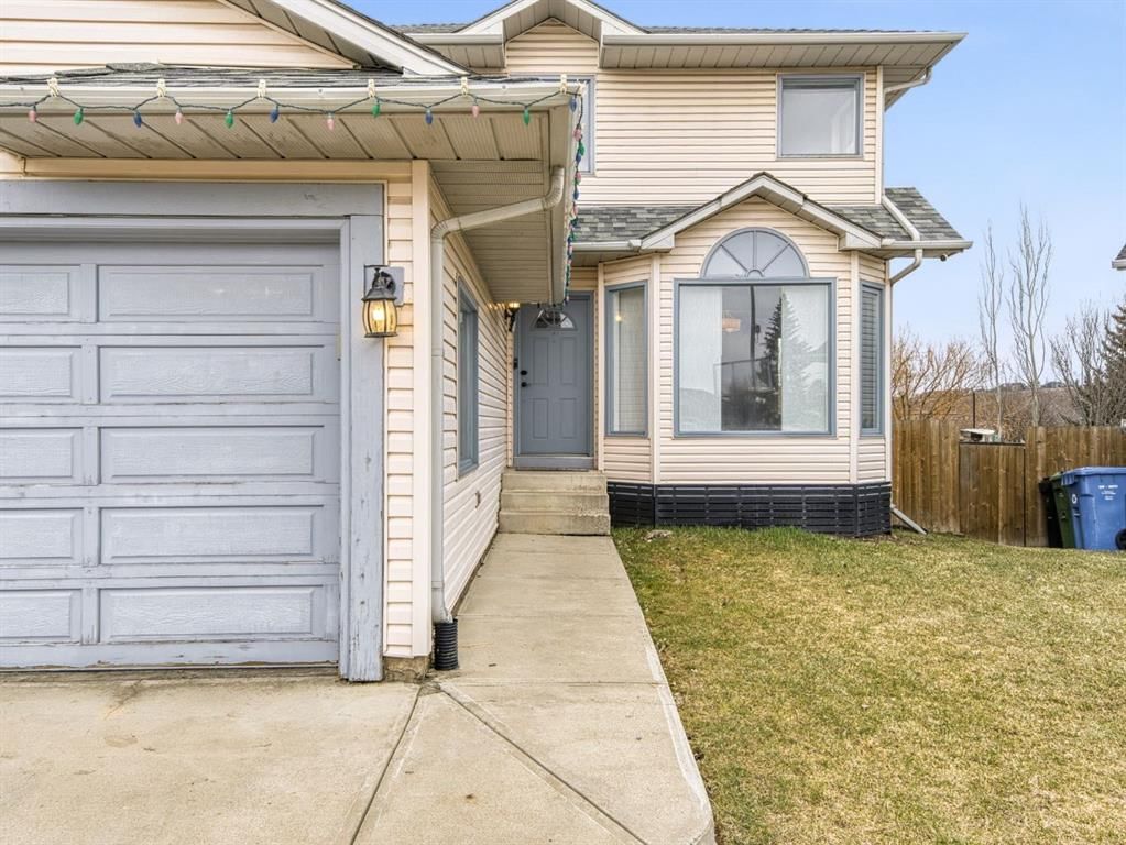 247 Hidden Valley Place NW, Calgary — photo 2 of 45