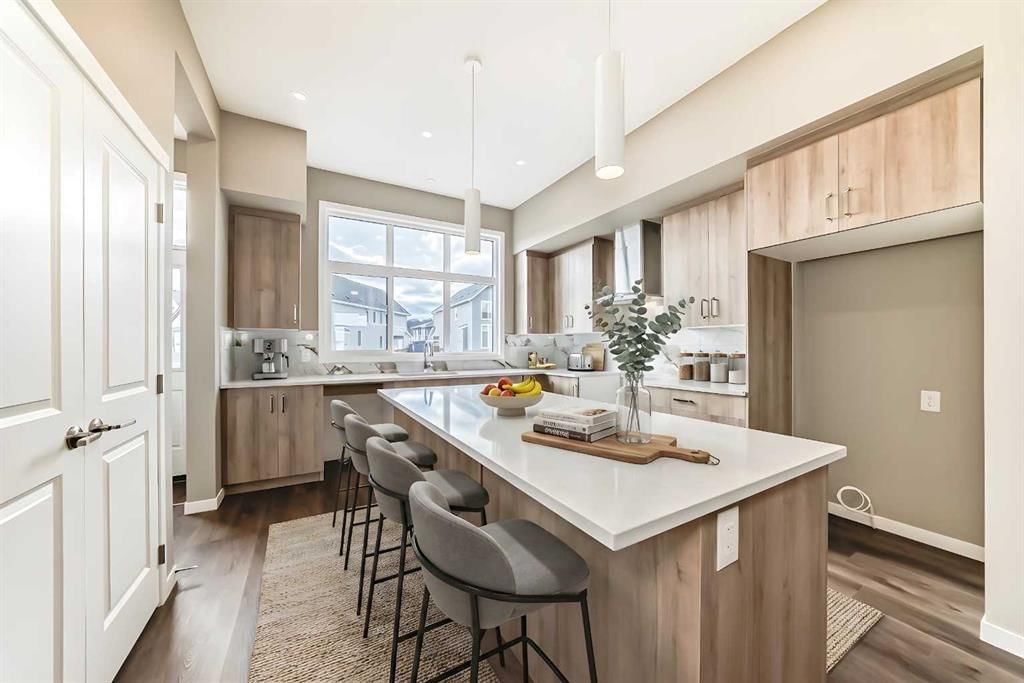 837 Marine Drive SE, Calgary — photo 2 of 50